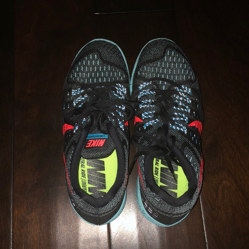 nike running shoes